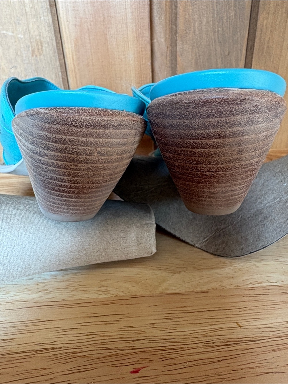 NWOB BCB Girls Leather Mules - Picture 3 of 4